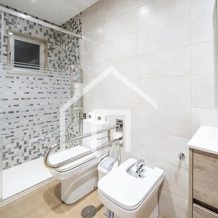 Ferienwohnung Atico Quintana II - Con Terraza, En El Centro Con Wifi Y Garaje Oviédo Exterior foto